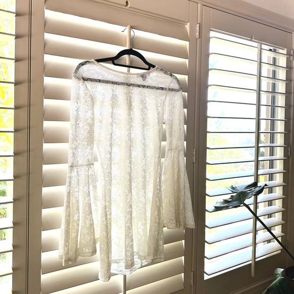 lace bell sleeve mini dress - Picture 1 of 4